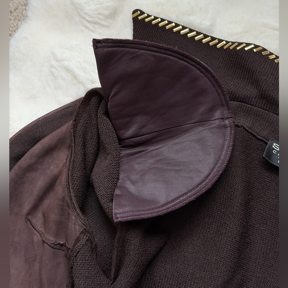 ✨ St. John Collection Knit & Suede Brown Blazer Jacket with Gold Tone Chain Trim - Picture 12 of 16